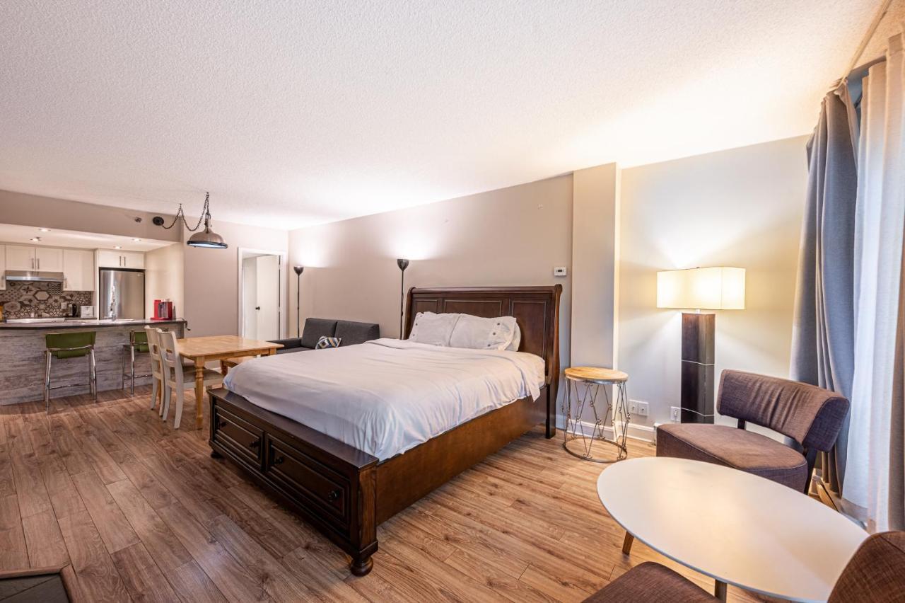 Le Domaine Chambre d'hôtel à Saint-Sauveur-des-Monts Esterno foto