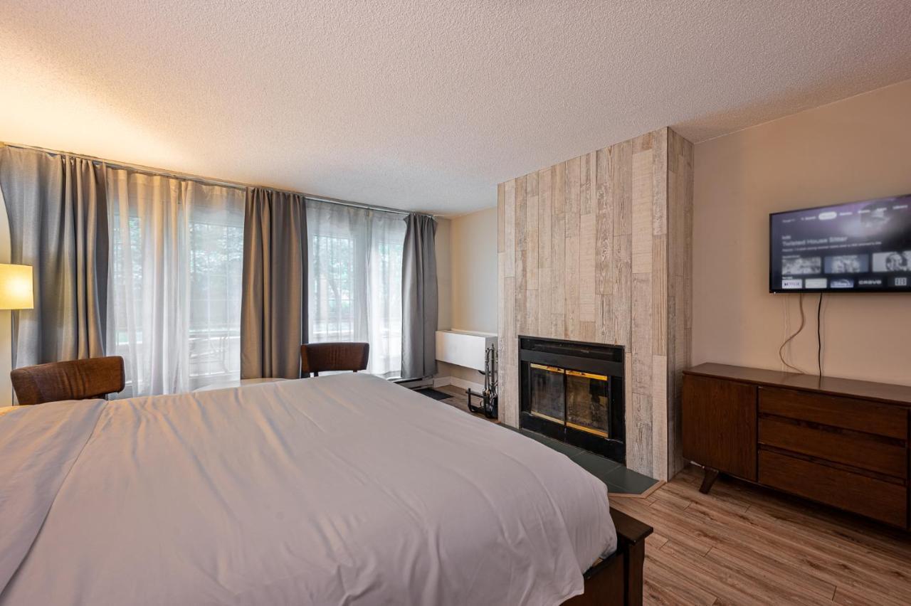 Le Domaine Chambre d'hôtel à Saint-Sauveur-des-Monts Esterno foto