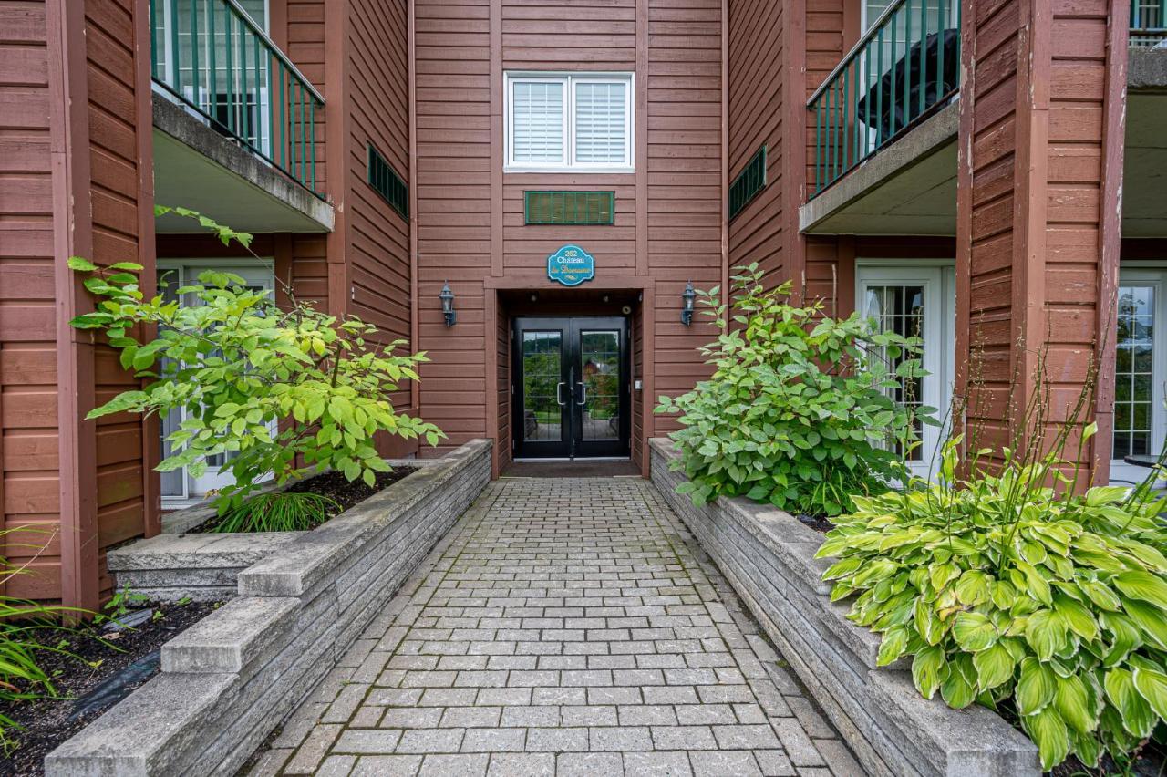 Le Domaine Chambre d'hôtel à Saint-Sauveur-des-Monts Esterno foto
