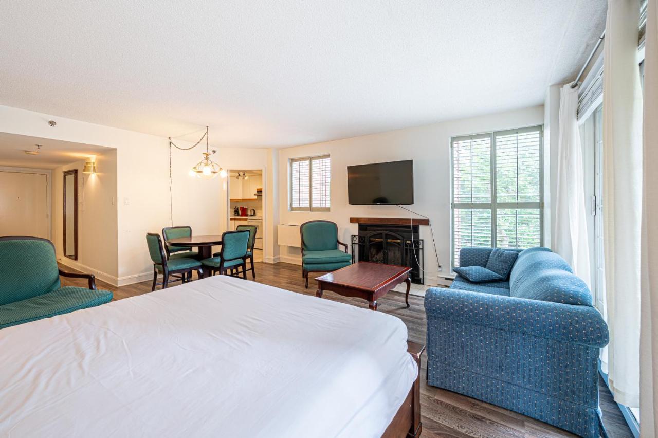 Le Domaine Chambre d'hôtel à Saint-Sauveur-des-Monts Esterno foto