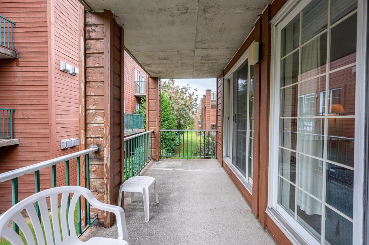Le Domaine Chambre d'hôtel à Saint-Sauveur-des-Monts Esterno foto