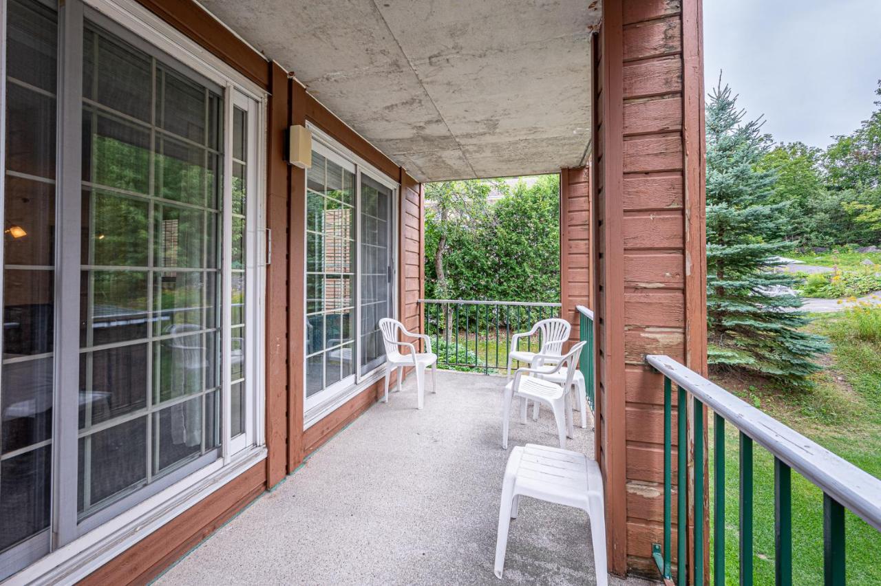 Le Domaine Chambre d'hôtel à Saint-Sauveur-des-Monts Esterno foto