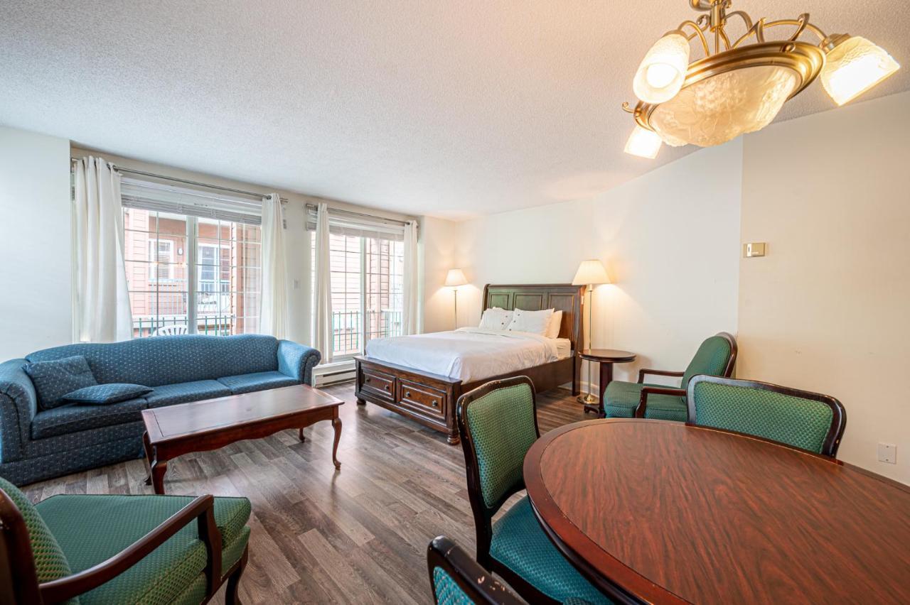 Le Domaine Chambre d'hôtel à Saint-Sauveur-des-Monts Esterno foto
