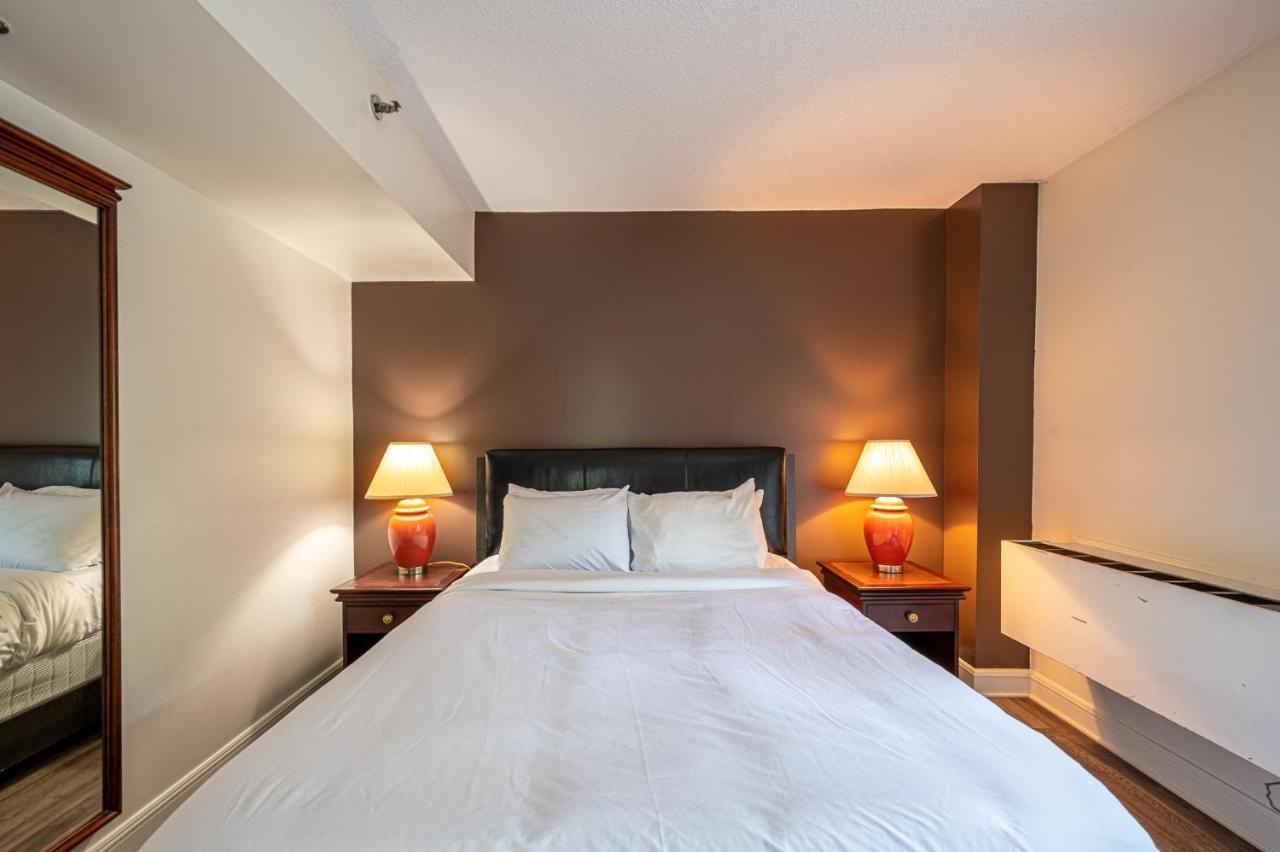 Le Domaine Chambre d'hôtel à Saint-Sauveur-des-Monts Esterno foto