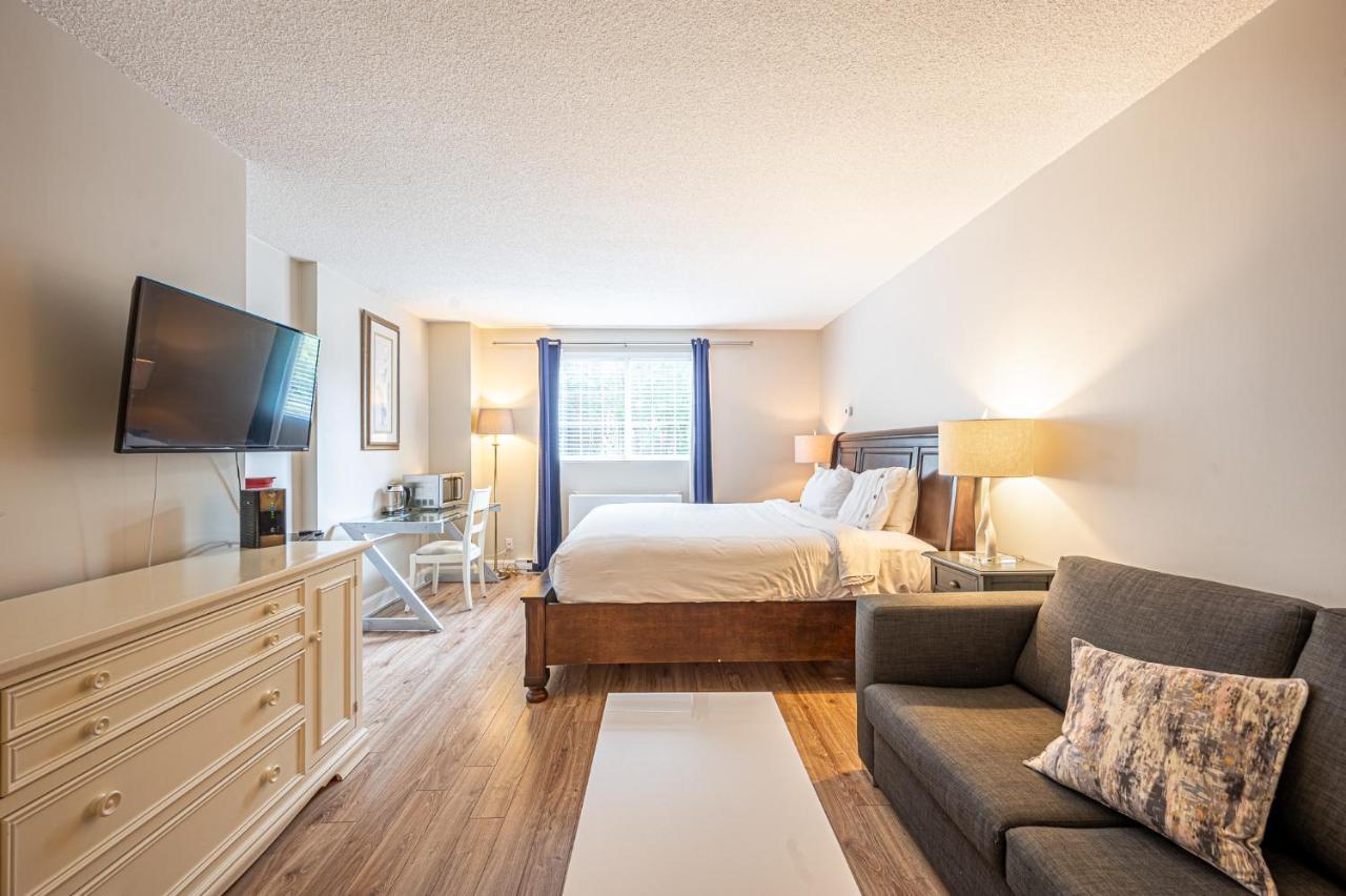 Le Domaine Chambre d'hôtel à Saint-Sauveur-des-Monts Esterno foto
