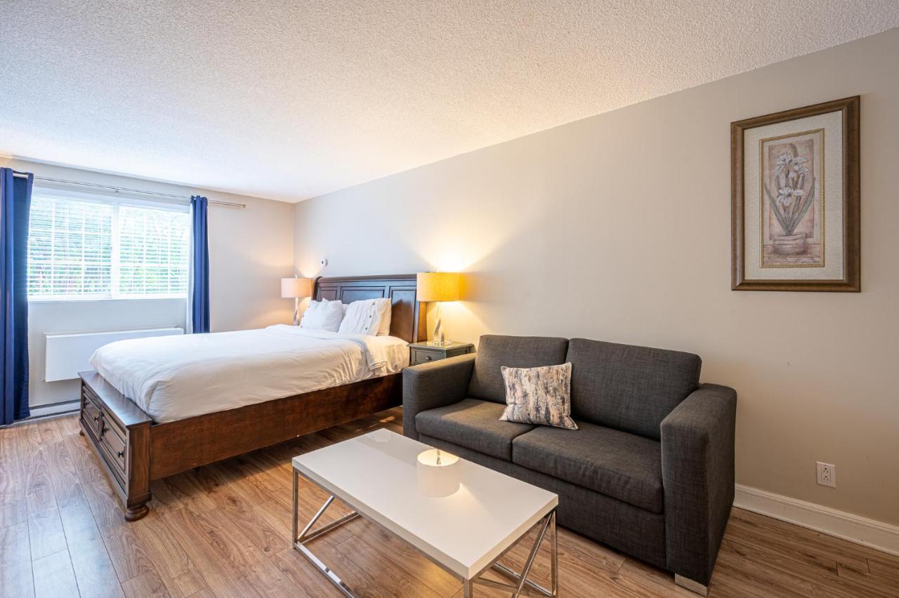 Le Domaine Chambre d'hôtel à Saint-Sauveur-des-Monts Esterno foto