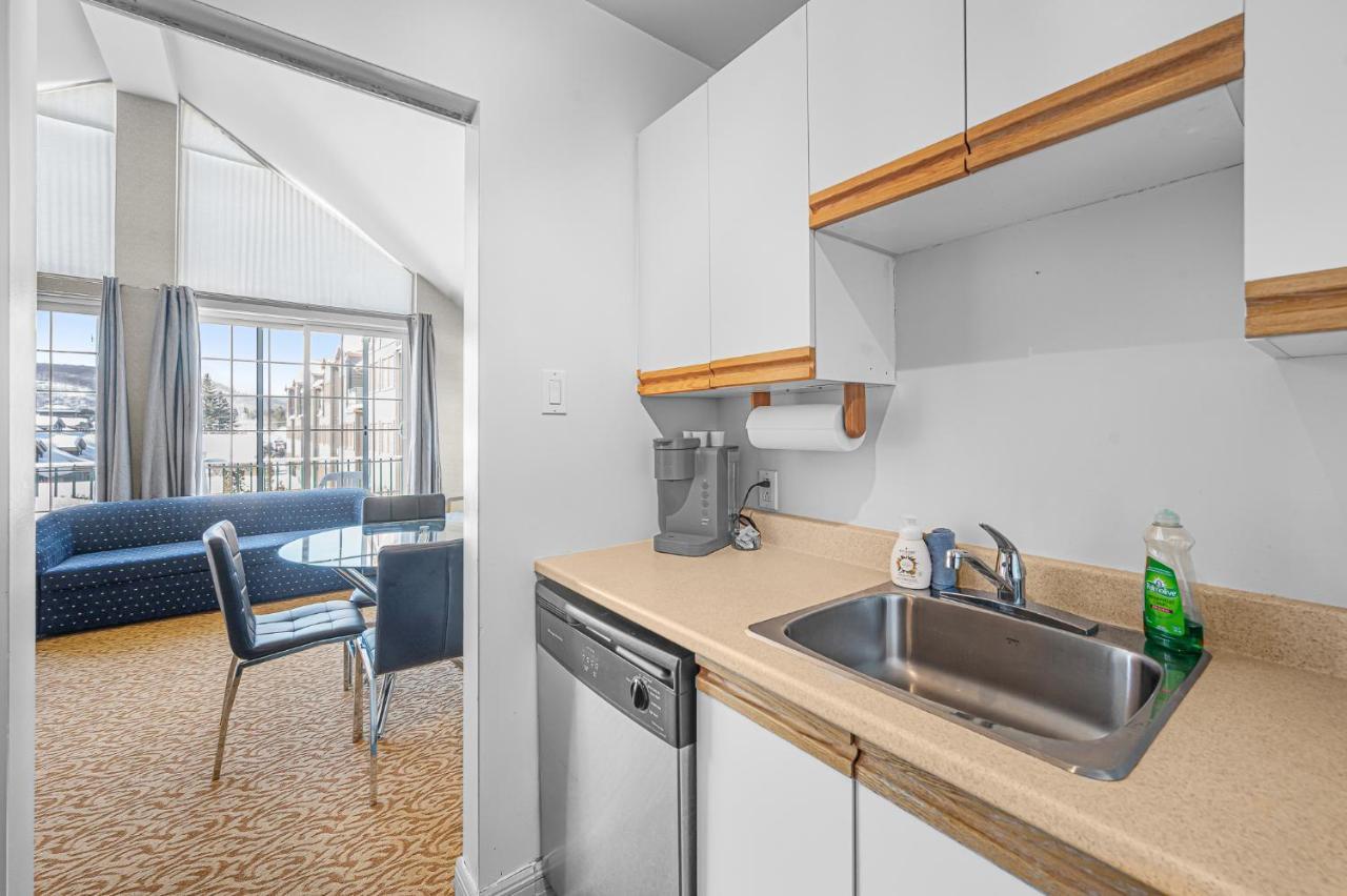 Le Domaine Chambre d'hôtel à Saint-Sauveur-des-Monts Esterno foto