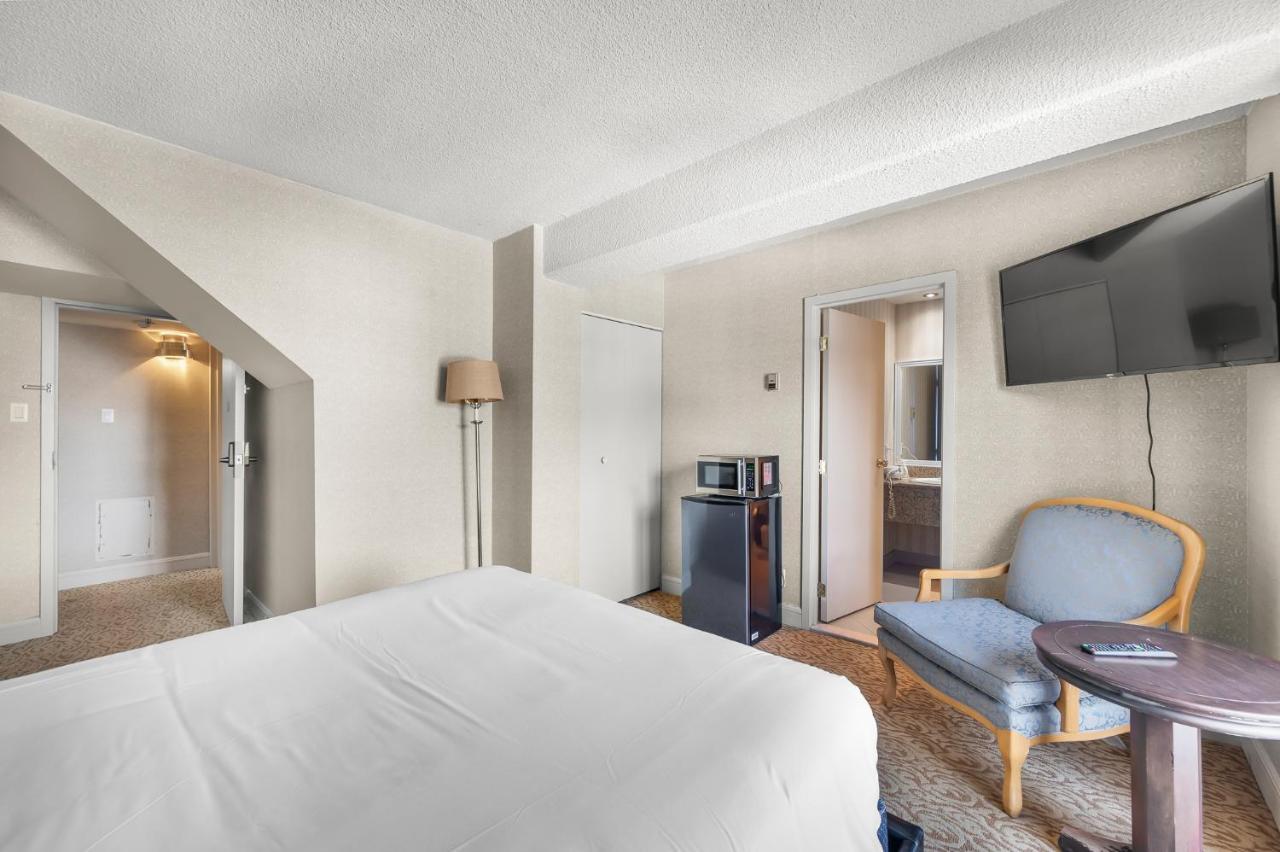 Le Domaine Chambre d'hôtel à Saint-Sauveur-des-Monts Esterno foto