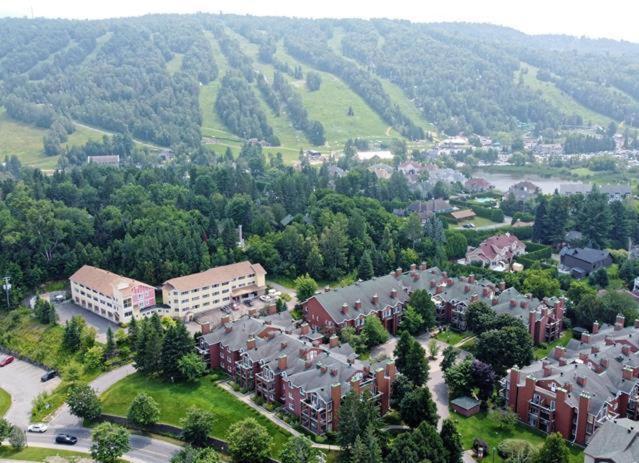 Le Domaine Chambre d'hôtel à Saint-Sauveur-des-Monts Esterno foto